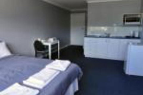 Bribie Island Square - Broome Tourism 0