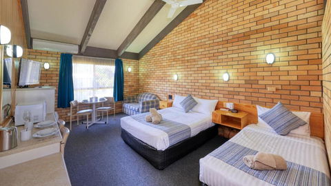 All Travellers Motor Inn - Broome Tourism 6