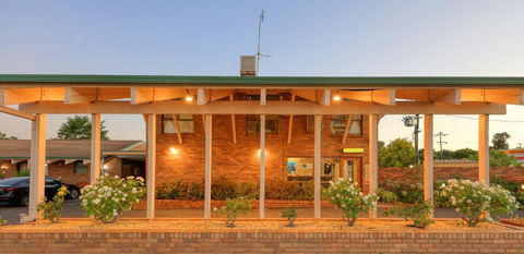 All Travellers Motor Inn - Broome Tourism 2