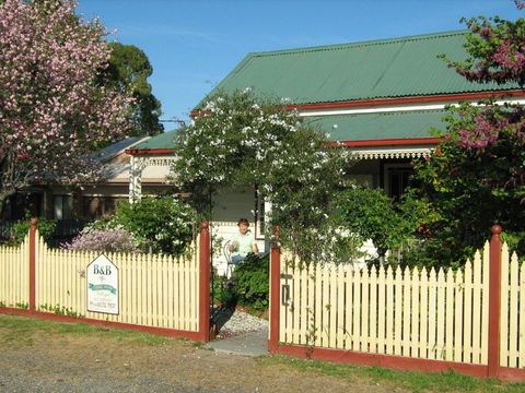 Cuddledoon Cottages Rutherglen - Broome Tourism 5