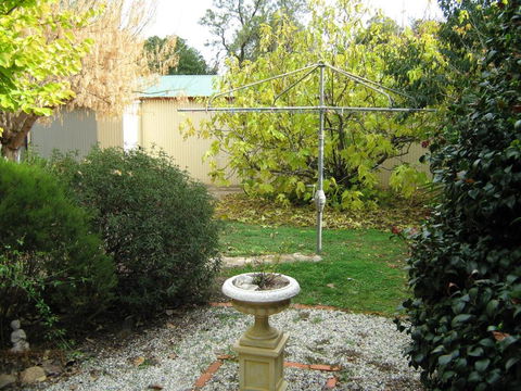 Cuddledoon Cottages Rutherglen - Broome Tourism 3
