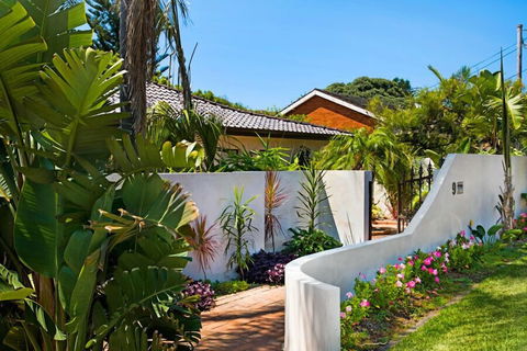 Cronulla Beach House B&B - Broome Tourism 4