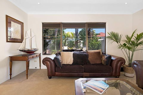 Cronulla Beach House B&B - Broome Tourism 6