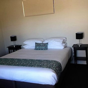 Neagles Retreat Villas - Broome Tourism 0