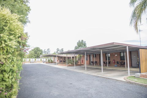 Charleville Motel - Broome Tourism 4