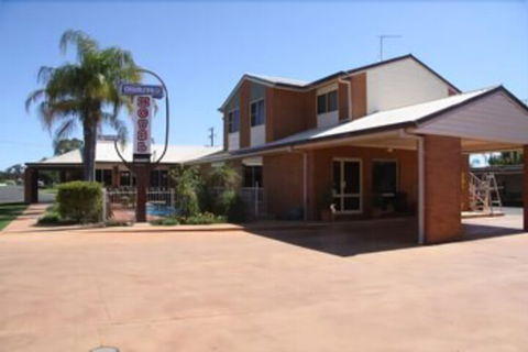 Charleville Motel - Broome Tourism 0