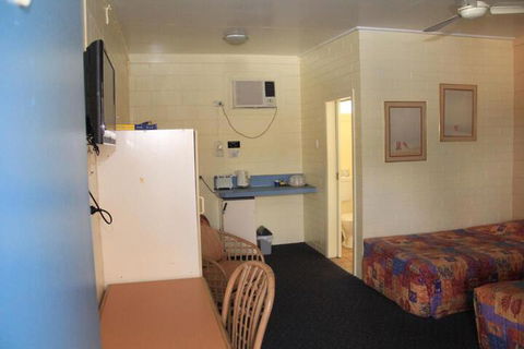 Burdekin Motor Inn - Broome Tourism 4