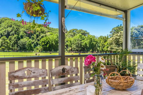 Escape To Baileys On Fernleigh - Broome Tourism 2