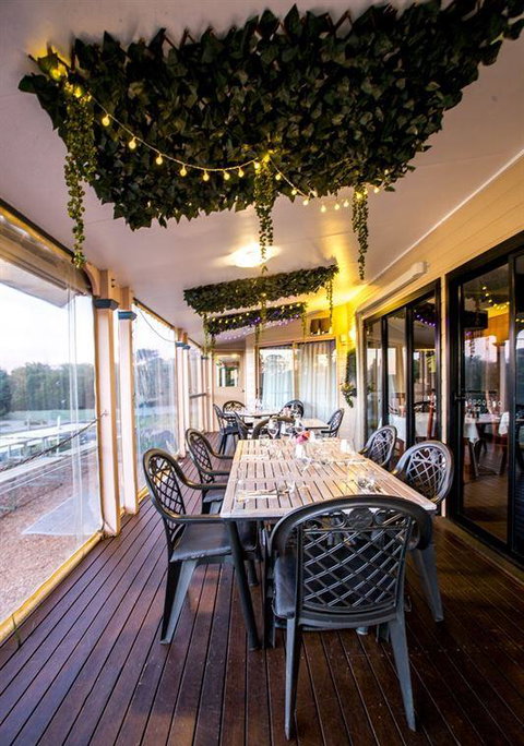 Witta General Store Licenced Cafe And Functions - Broome Tourism 7