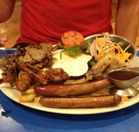 Lazy Moe's - Broome Tourism