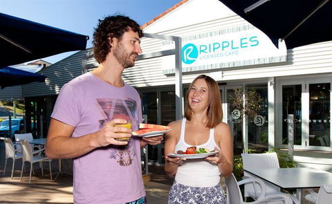 Samson Fish Seafood - Broome Tourism 5