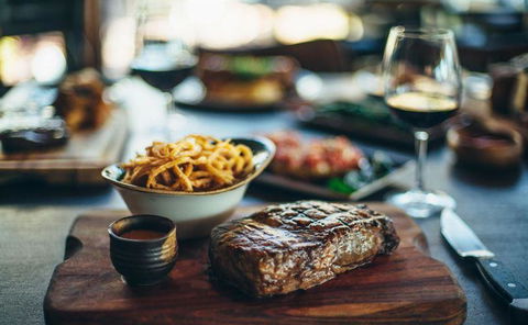 The Meat & Wine Co. Circular Quay - Broome Tourism 14