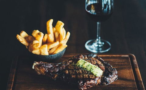 The Meat & Wine Co. Circular Quay - Broome Tourism 7