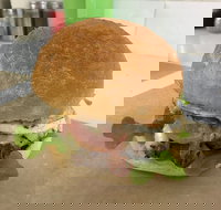 Dooloneys Chippery - Broome Tourism