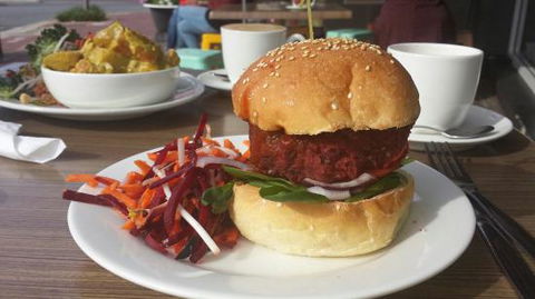 Veggie Mama - Broome Tourism 0