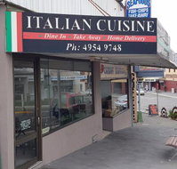 Cardiff Seafood - Broome Tourism