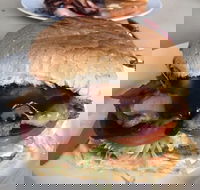 Kingscliff Takeaway - Broome Tourism