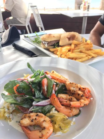 The Boughshed Restaurant - Broome Tourism 0