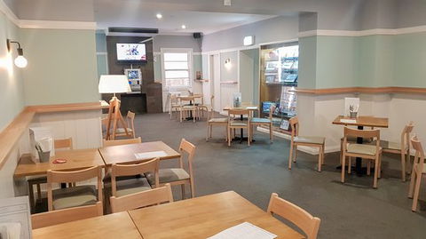 Australian Hotel Yass Bistro - Broome Tourism 0