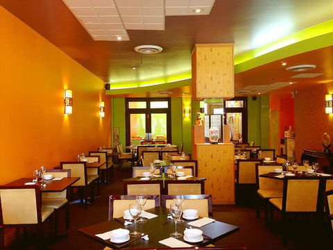 Asian Cafe - Broome Tourism 0