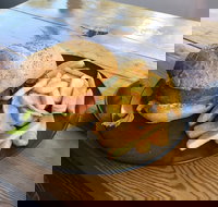 Buzz cafe and Grill - Broome Tourism