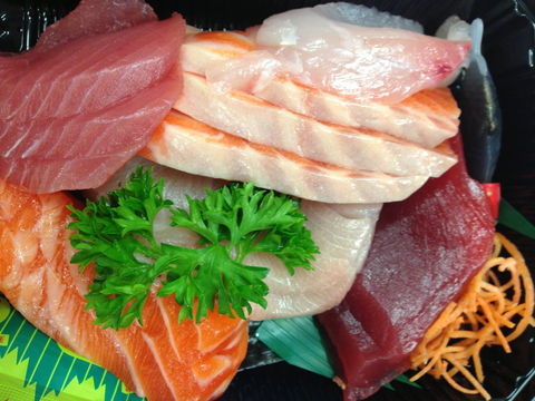 Claringbolds Sushi Bar - Broome Tourism 0