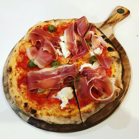 Stone Guru Pizza & Pasta - Broome Tourism 0