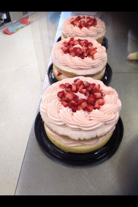Beachmere Bakery - Bribie Island - Broome Tourism 0