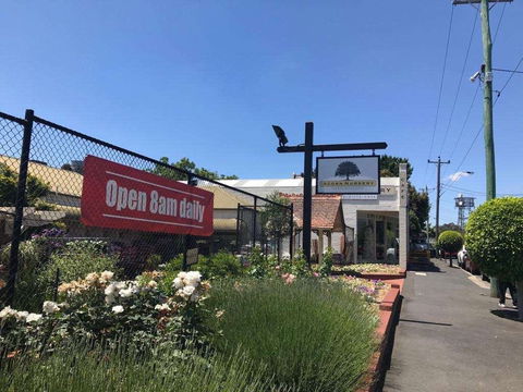 The Oaks Cafe - Broome Tourism 0