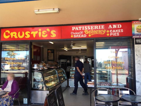 Crusty's On The Go - Broome Tourism 0