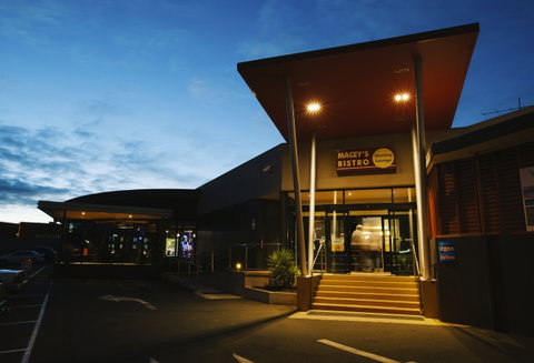 Macey's Bistro - Broome Tourism 0