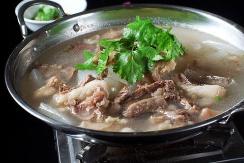 Lan's Yunnan Delicious - Broome Tourism 0