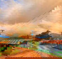 Hartzview Vineyard Heritage Pickers Hut Village - Broome Tourism