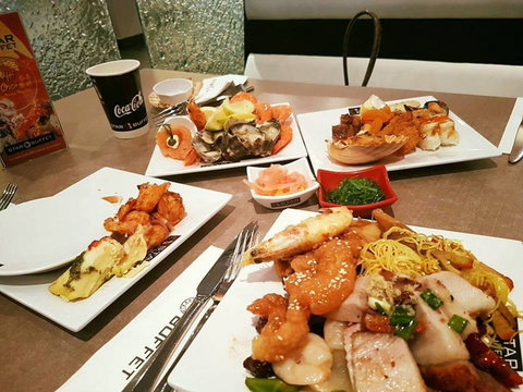 Star Buffet - Seven Hills - Broome Tourism 0