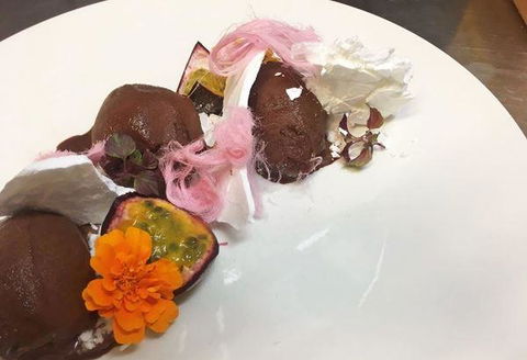 Gip's Restaurant - Broome Tourism 12