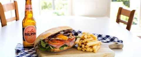 Barracks Bar - Crowne Plaza Hawkesbury Valley - Broome Tourism 0