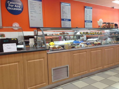 Canterbury Garden Cafe Lounge & Sandwich Bar - Broome Tourism 0
