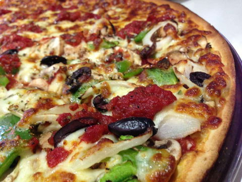 Colombo's Pizza Express - Broome Tourism 0