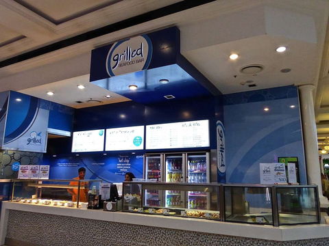 Grilled Seafood Bar - Broome Tourism 0