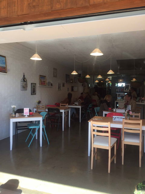 Ronnie's Place - Broome Tourism 0