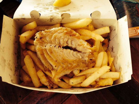 Fin's Cafe - Broome Tourism 0
