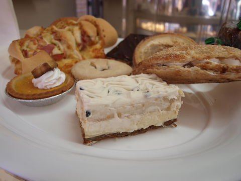 AJ's Hotbake - Broome Tourism 2