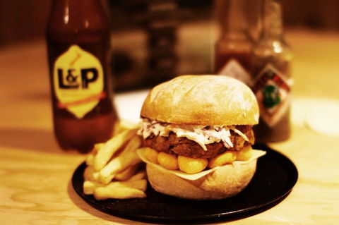 Burger Bro - Broome Tourism 0
