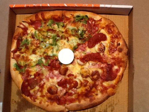 Docklands Pizzeria - Broome Tourism 0