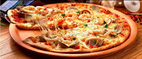 Monte Carlo Pizza - Broome Tourism 0