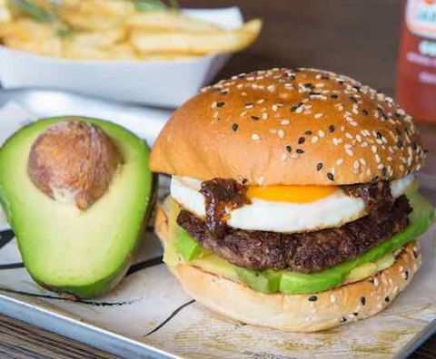 On It Burgers - Broome Tourism 0