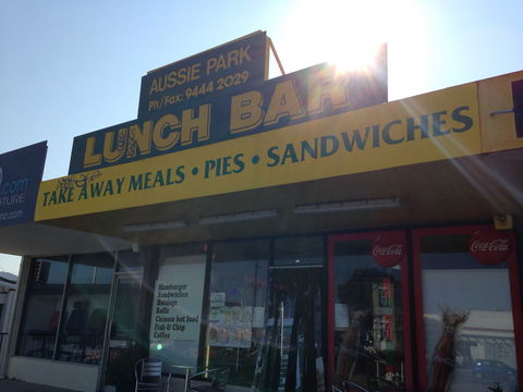 Aussie Park Lunch Bar - Broome Tourism 0