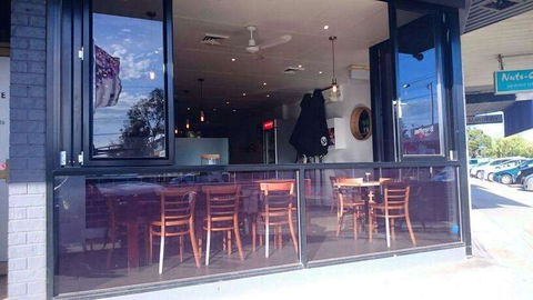 Debarge Hair & Caffe - Broome Tourism 0