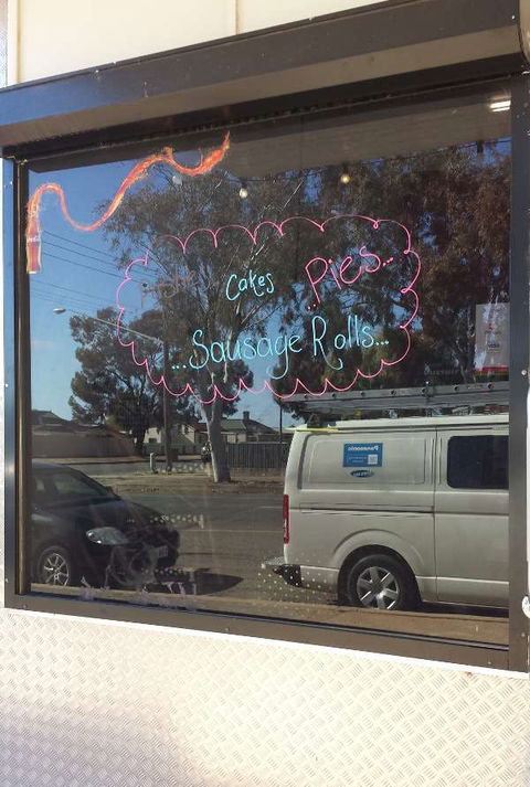 Baxter's Bakery - Broome Tourism 0