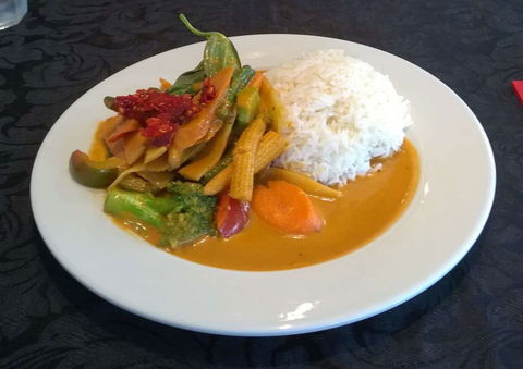 Hang Out Thai Restaurant & Cafe - Broome Tourism 0